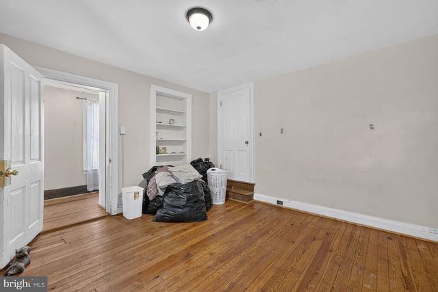 34 E NORTH AVE, Hagerstown, MD 21740