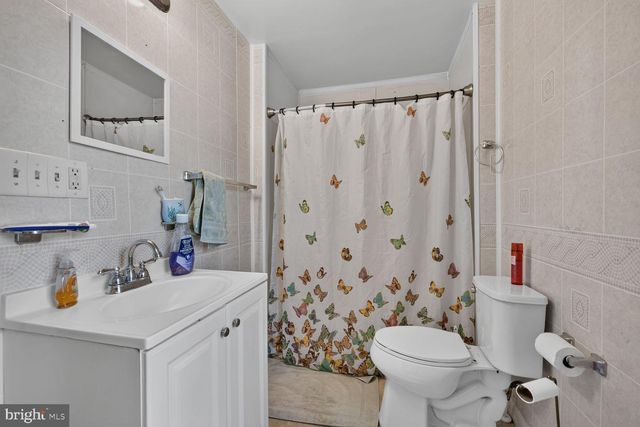 34 E NORTH AVE, Hagerstown, MD 21740