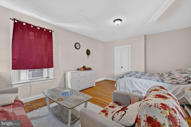 34 E NORTH AVE, Hagerstown, MD 21740
