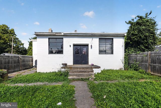 34 E NORTH AVE, Hagerstown, MD 21740