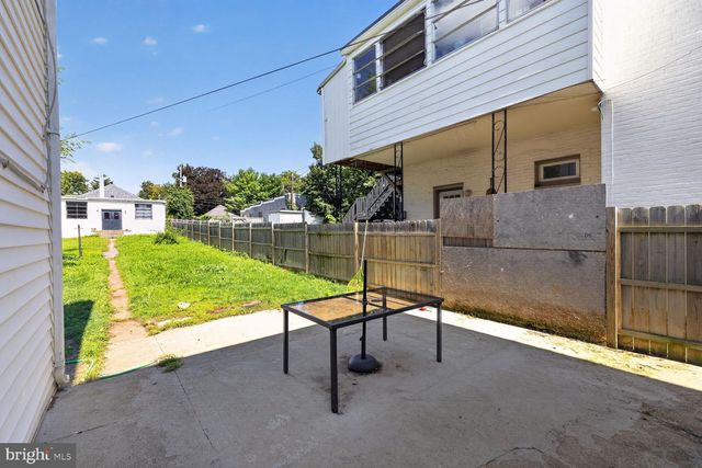 34 E NORTH AVE, Hagerstown, MD 21740