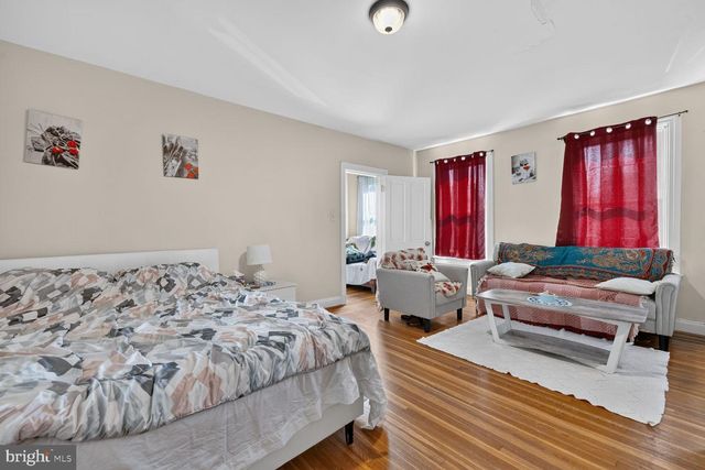 34 E NORTH AVE, Hagerstown, MD 21740