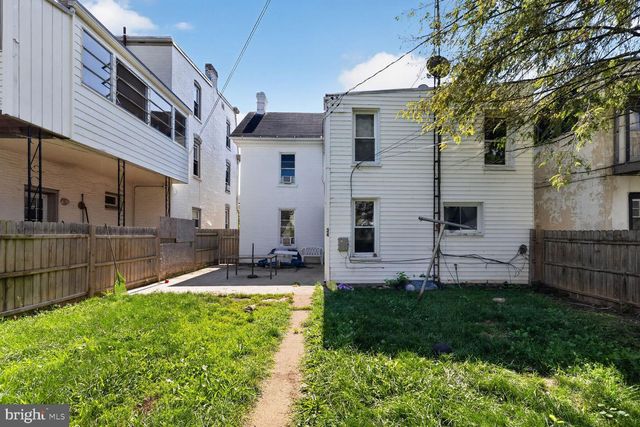 34 E NORTH AVE, Hagerstown, MD 21740