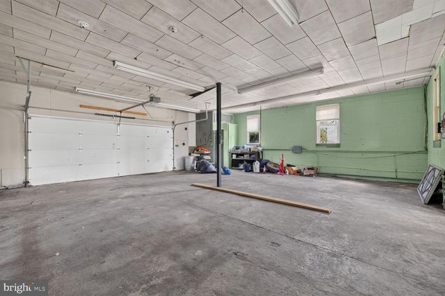 34 E NORTH AVE, Hagerstown, MD 21740