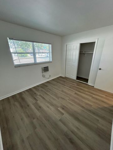 749 SE 15th Street 6, Fort Lauderdale, FL 33316