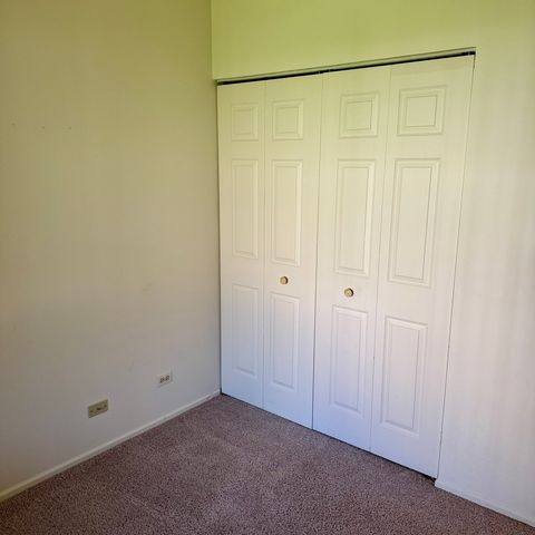 1036 N Pine Tree Circle, Buffalo Grove, IL 60089