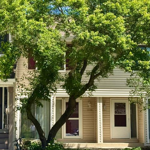 1036 N Pine Tree Circle, Buffalo Grove, IL 60089