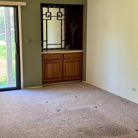 1036 N Pine Tree Circle, Buffalo Grove, IL 60089