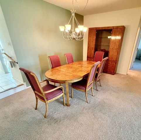 1036 N Pine Tree Circle, Buffalo Grove, IL 60089