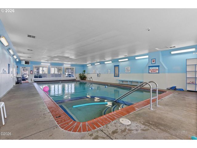 145 Nw INLET Ave, Lincoln City, OR 97367