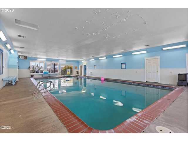 145 Nw INLET Ave, Lincoln City, OR 97367