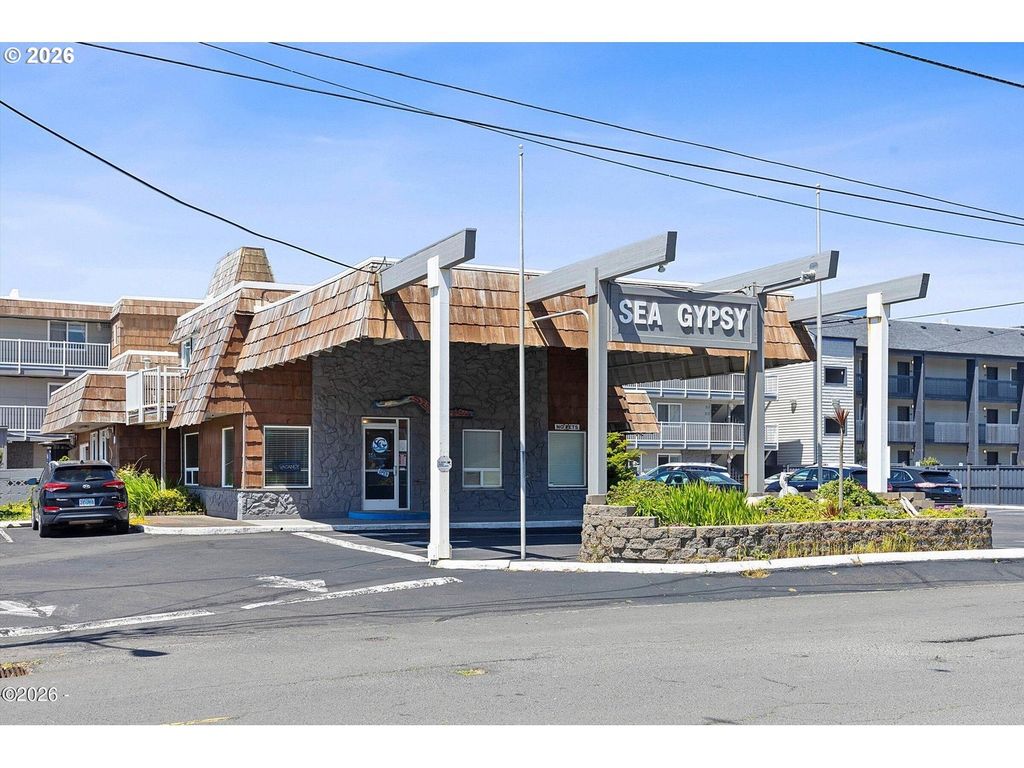 145 Nw INLET Ave, Lincoln City, OR 97367