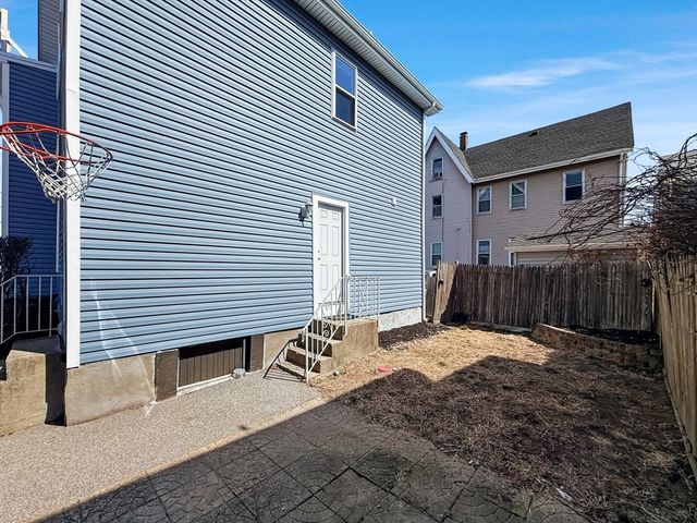 71 Winslow St, Everett, MA 02149
