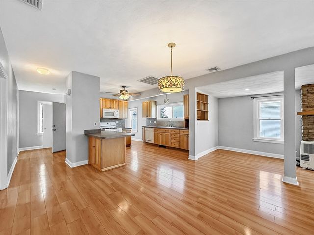 71 Winslow St, Everett, MA 02149