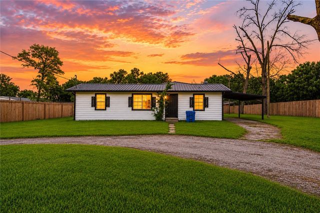 22316 E Martin Drive, Porter, TX 77365