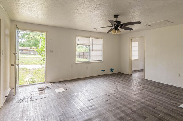 22316 E Martin Drive, Porter, TX 77365