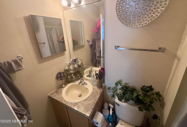 12311 KENSINGTON LAKES Drive 205, Jacksonville, FL 32246