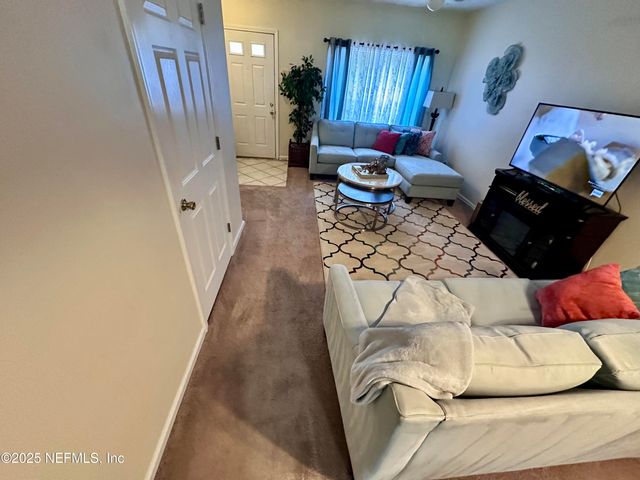 12311 KENSINGTON LAKES Drive 205, Jacksonville, FL 32246