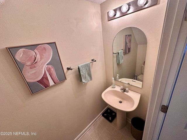 12311 KENSINGTON LAKES Drive 205, Jacksonville, FL 32246