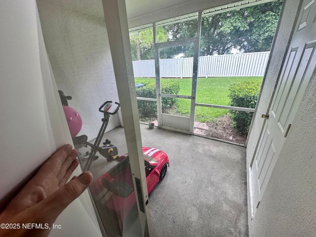 12311 KENSINGTON LAKES Drive 205, Jacksonville, FL 32246