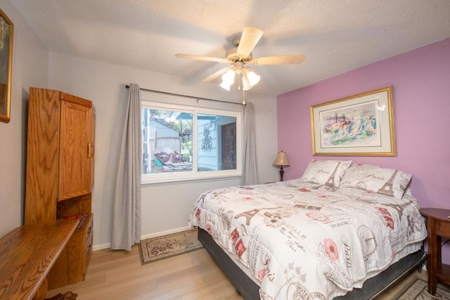 43191 W Sugar Pine Drive, Oakhurst, CA 93644