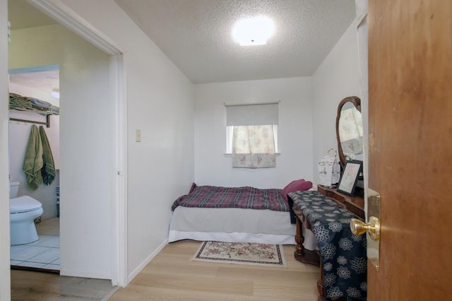 43191 W Sugar Pine Drive, Oakhurst, CA 93644