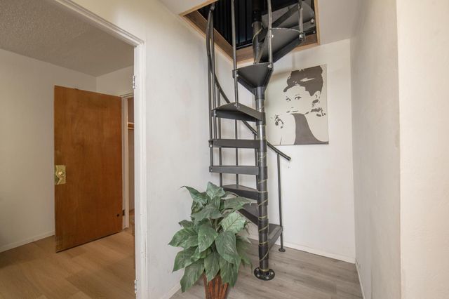 43191 W Sugar Pine Drive, Oakhurst, CA 93644