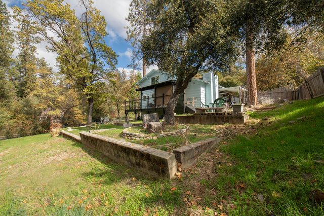 43191 W Sugar Pine Drive, Oakhurst, CA 93644