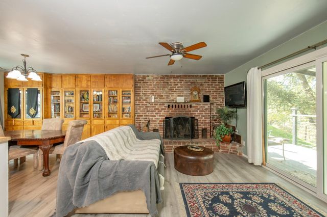 43191 W Sugar Pine Drive, Oakhurst, CA 93644