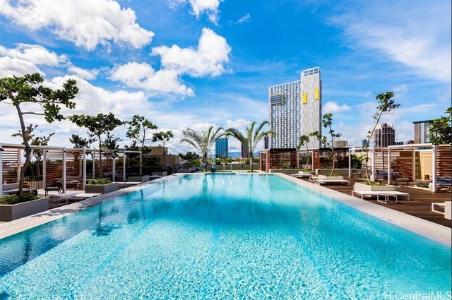 987 Queen Street 3802, Honolulu, HI 96814