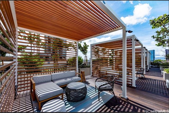 987 Queen Street 3802, Honolulu, HI 96814