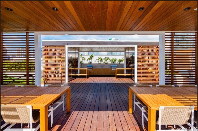 987 Queen Street 3802, Honolulu, HI 96814