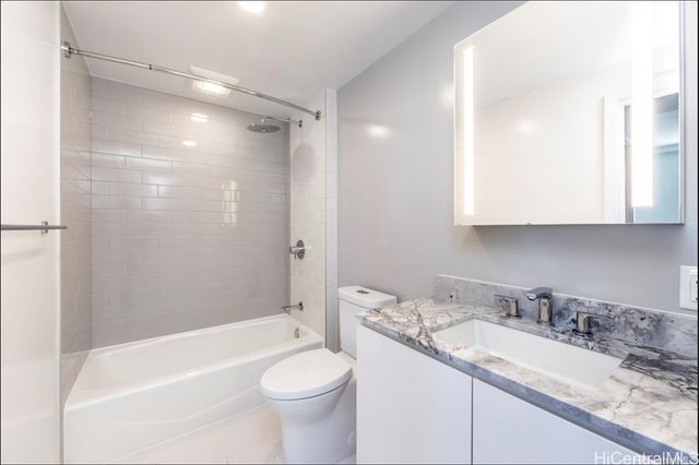 987 Queen Street 3802, Honolulu, HI 96814