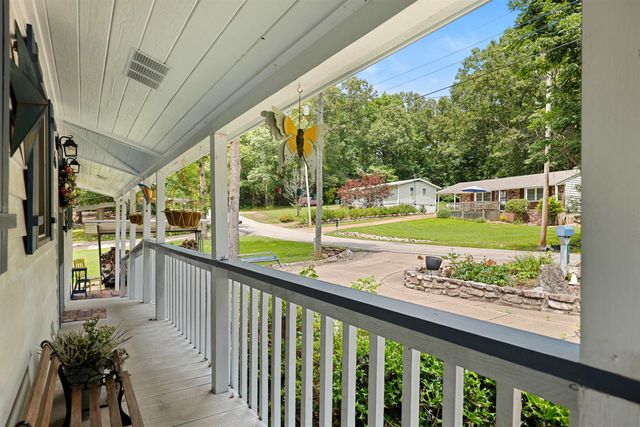 246 E Lakeshore Dr Drive, Cherokee Village, AR 72529