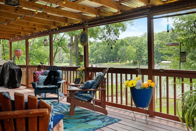 246 E Lakeshore Dr Drive, Cherokee Village, AR 72529