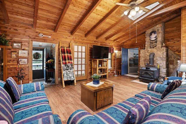 246 E Lakeshore Dr Drive, Cherokee Village, AR 72529