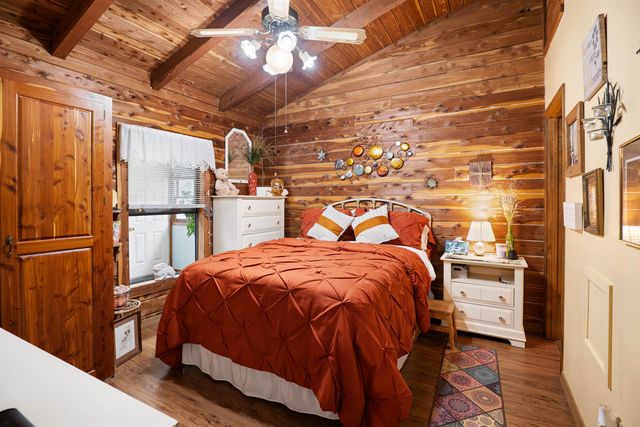 246 E Lakeshore Dr Drive, Cherokee Village, AR 72529