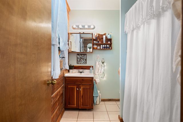 246 E Lakeshore Dr Drive, Cherokee Village, AR 72529