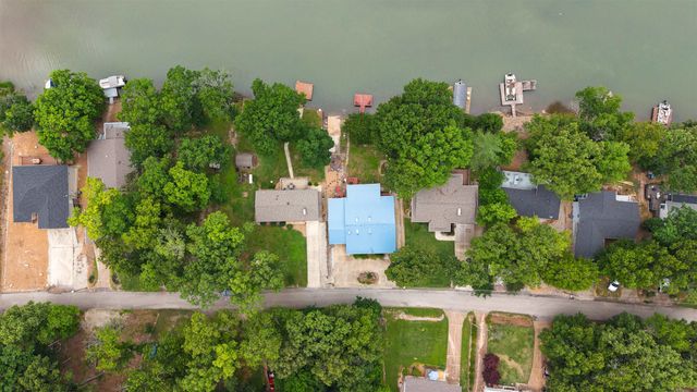 246 E Lakeshore Dr Drive, Cherokee Village, AR 72529