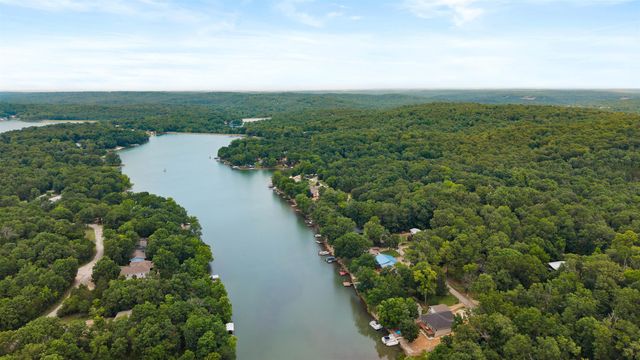 246 E Lakeshore Dr Drive, Cherokee Village, AR 72529
