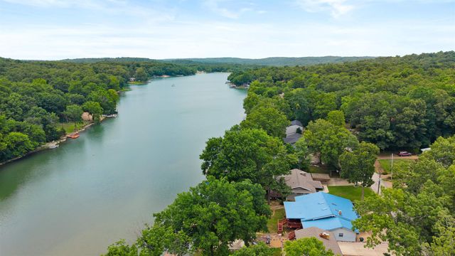 246 E Lakeshore Dr Drive, Cherokee Village, AR 72529