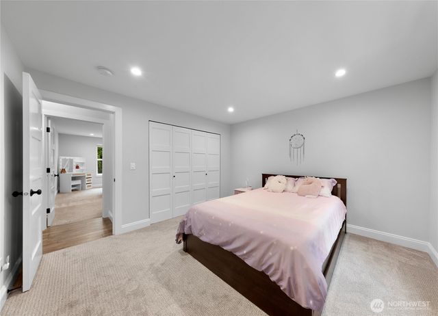 33911 NE 66th Street, Carnation, WA 98014
