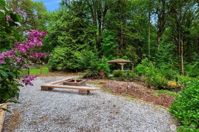33911 NE 66th Street, Carnation, WA 98014
