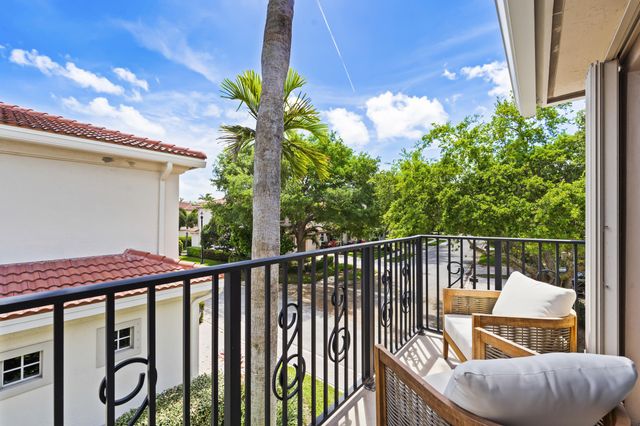 161 Evergrene Parkway, Palm Beach Gardens, FL 33410