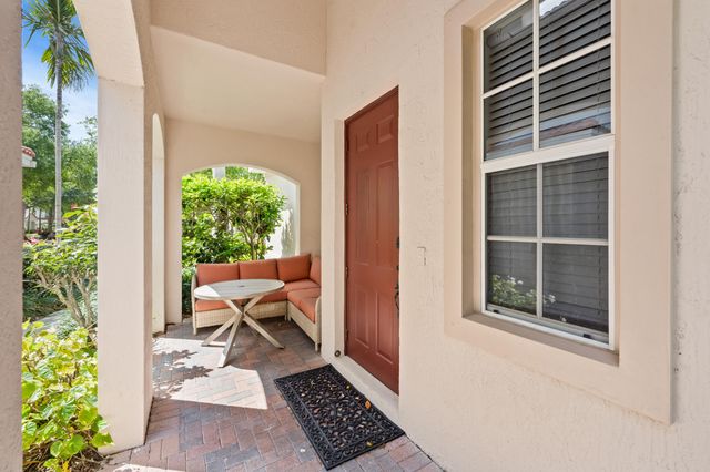 161 Evergrene Parkway, Palm Beach Gardens, FL 33410