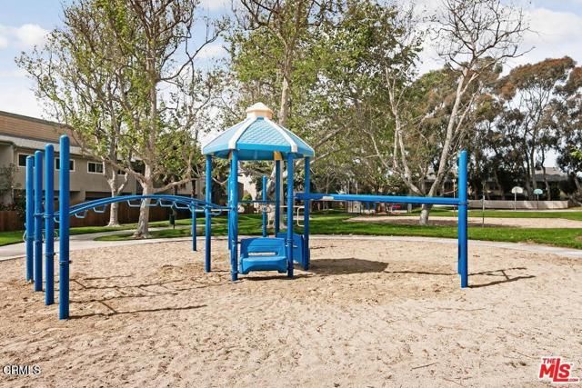 656 Sunfish Way, Port Hueneme, CA 93041