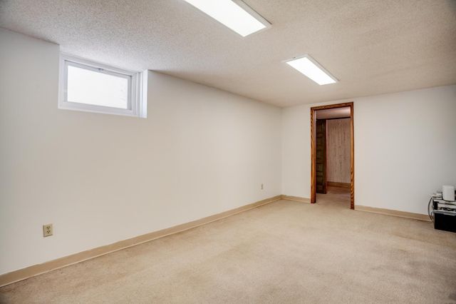 5345 Knox Avenue S, Minneapolis, MN 55419