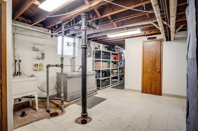 5345 Knox Avenue S, Minneapolis, MN 55419