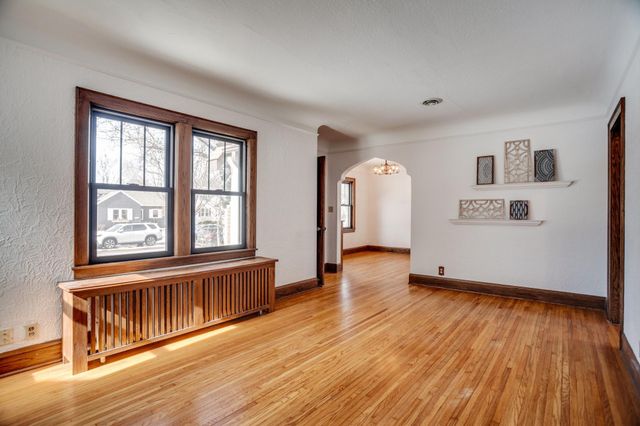 5345 Knox Avenue S, Minneapolis, MN 55419