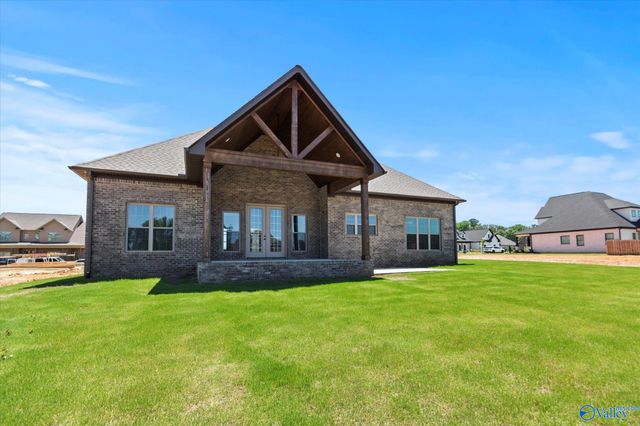 22949 Gunner Circle, Athens, AL 35613